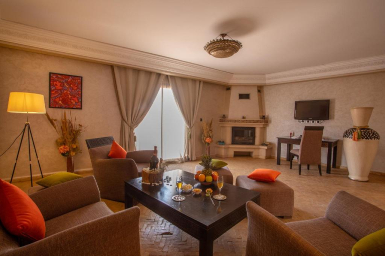 Dellarosa Hotel Suites & Spa