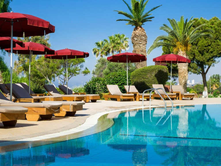 St. Raphael Resort 
