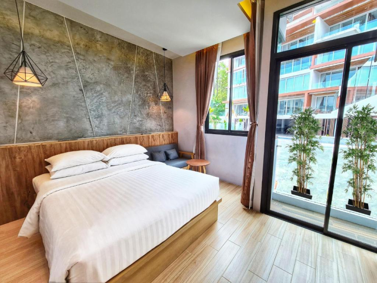 One Loft Hotel Kata