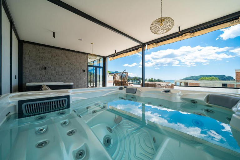 Hotel Millennium by Aycon 4*