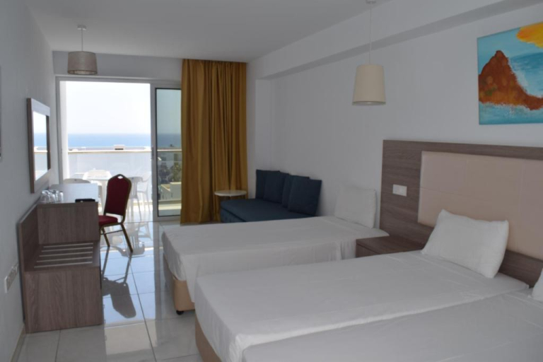Corfu Hotel