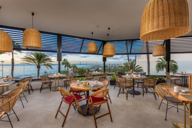 Corallium Dunamar by Lopesan