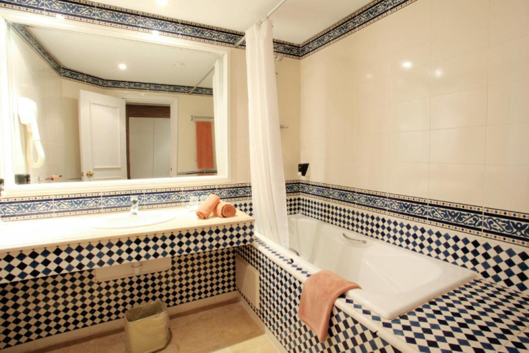 Sentido Bellevue Park