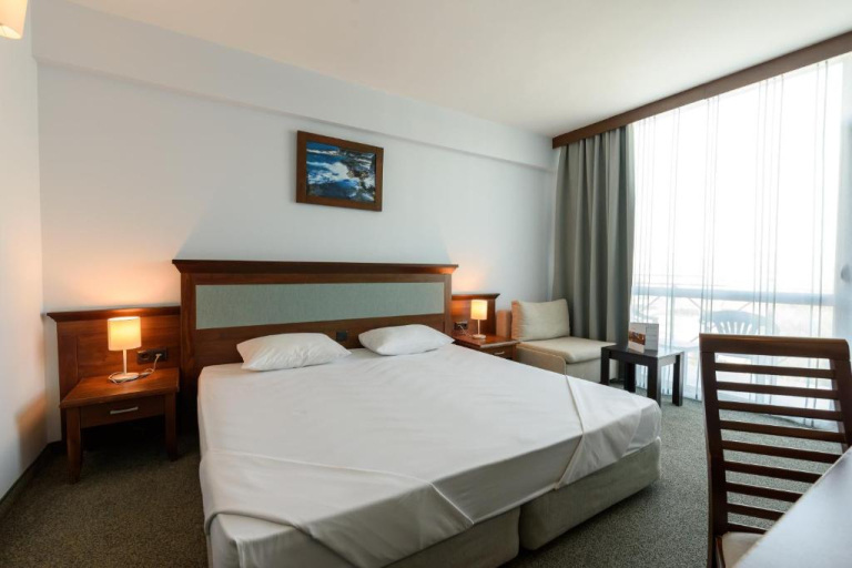 Lion Sunny Beach Hotel