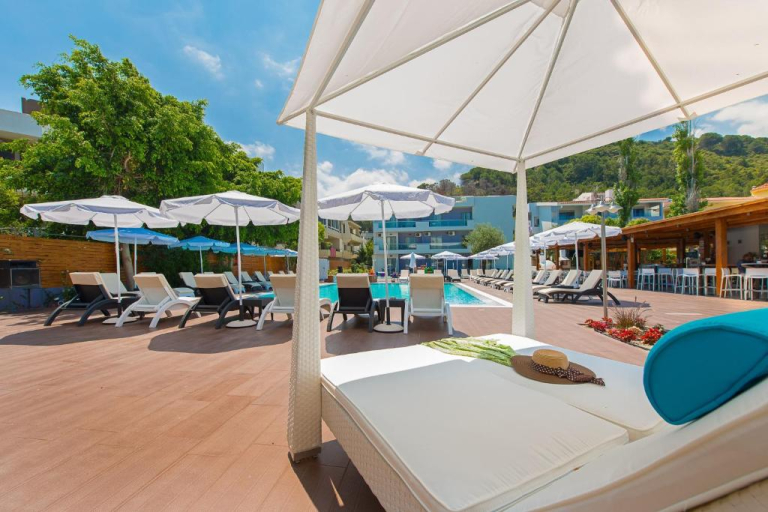 Sunny Days Hotel-Apartments