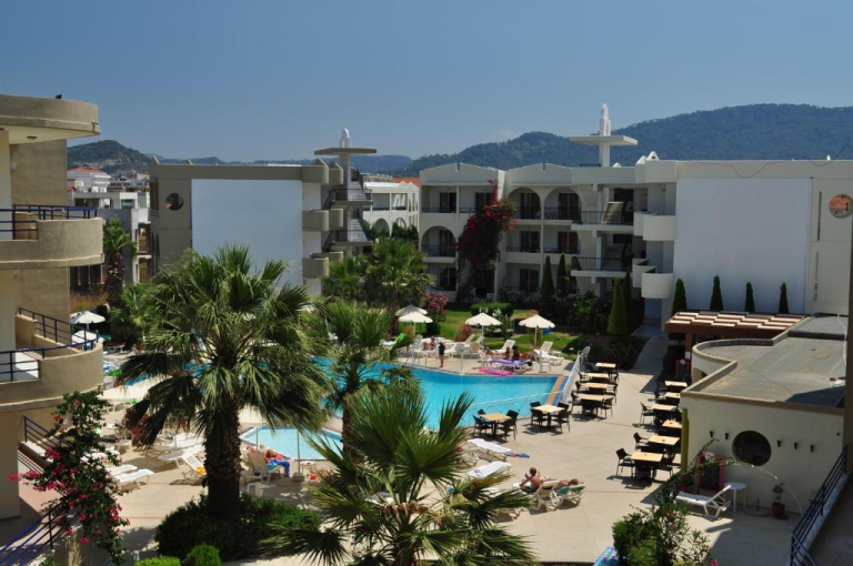 Sea Melody Beach Hotel Apartments
