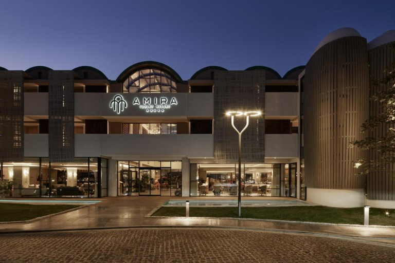 Amira Luxury Resort