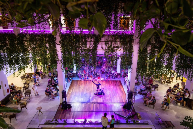 Alexandre Hotel Gala
