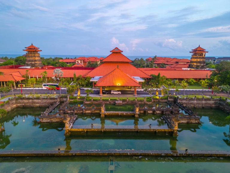 Ayodya Resort & Palace Bali