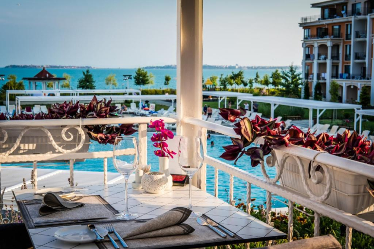 Premier Fort Beach Hotel