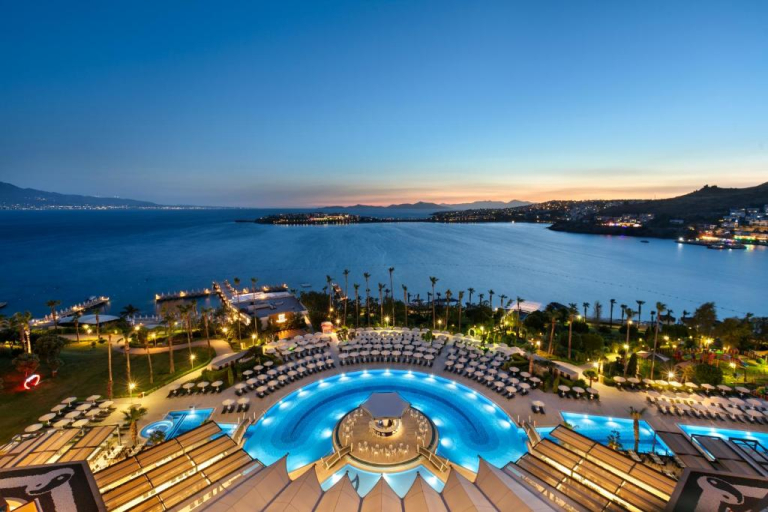Kefaluka Resort Hotel
