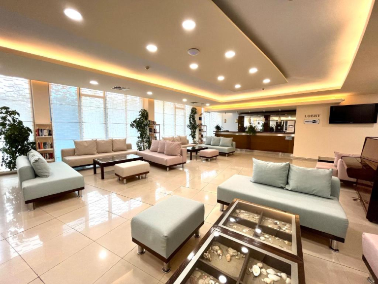 Sol Marina Palace Hotel