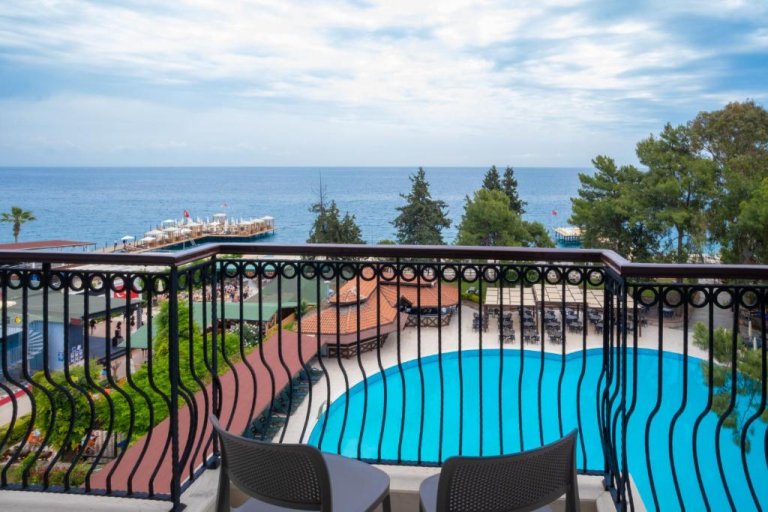Fore Resort & Spa
