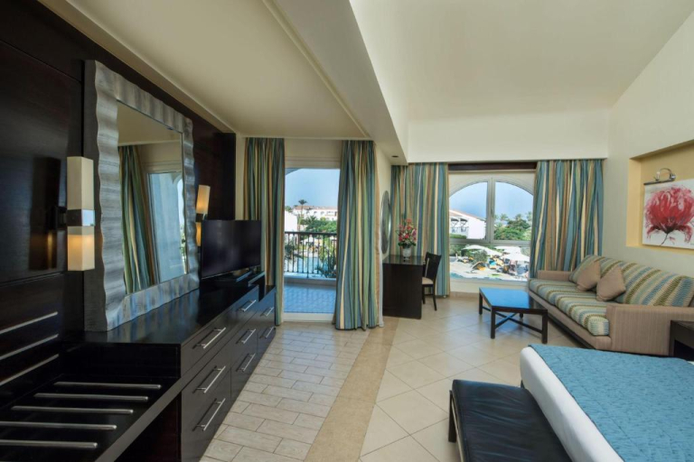 Reef Oasis Blue Bay