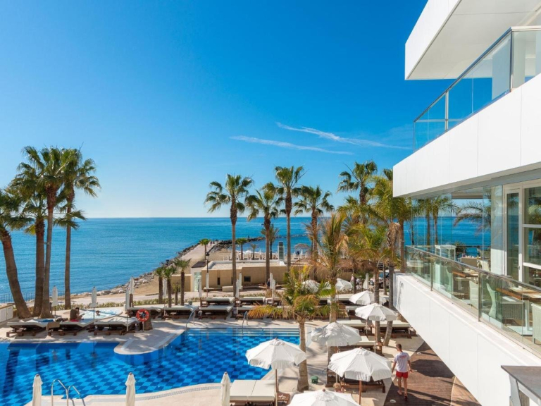 Amare Beach Hotel Marbella  4*