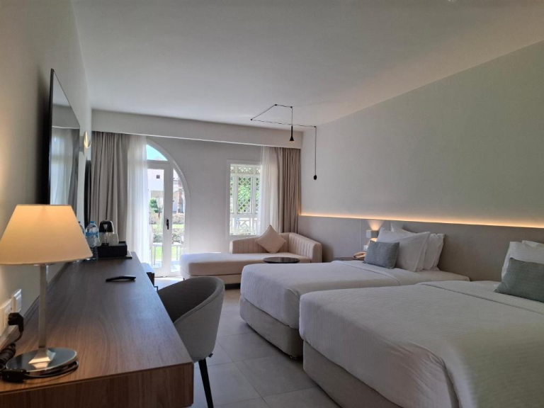 Reef Oasis Beach Resort