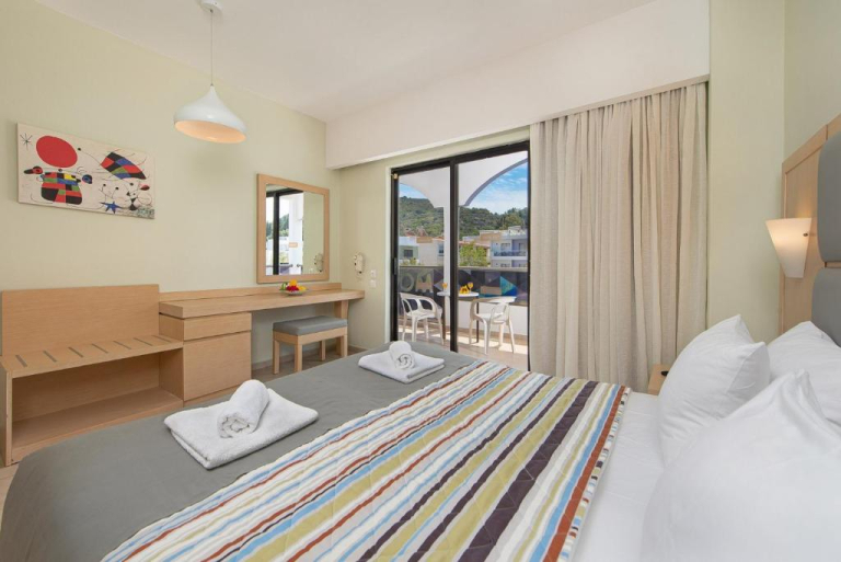 Sunny Days Hotel-Apartments