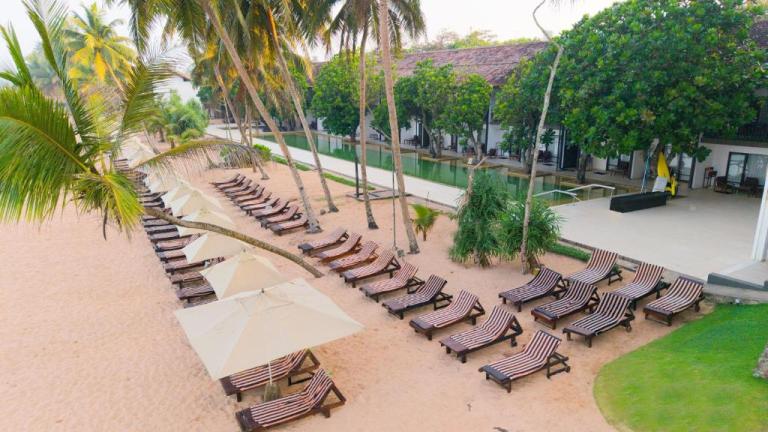 Pandanus Beach Resort & Spa