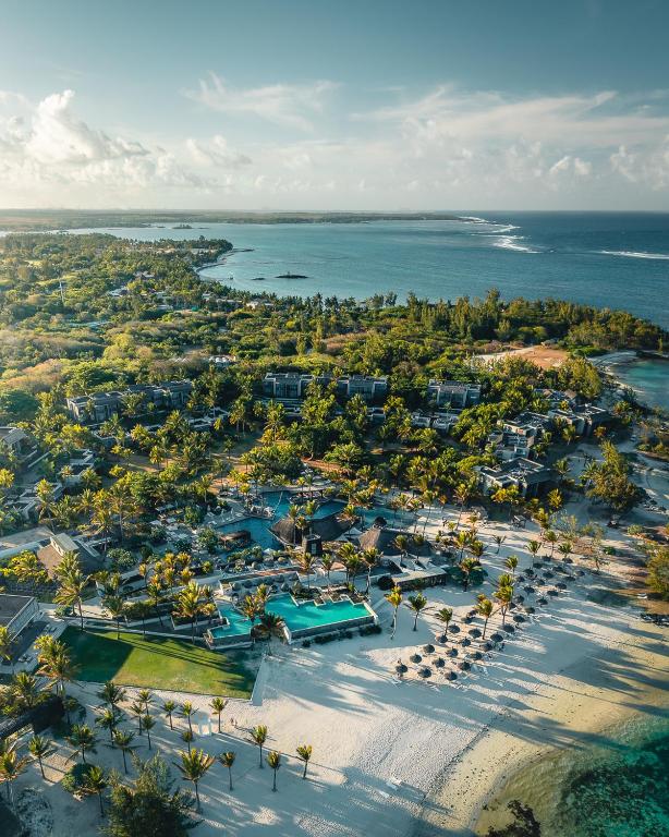 Long Beach Mauritius, a Sunlife Resort