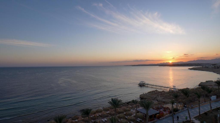 Sunrise Remal Beach Resort