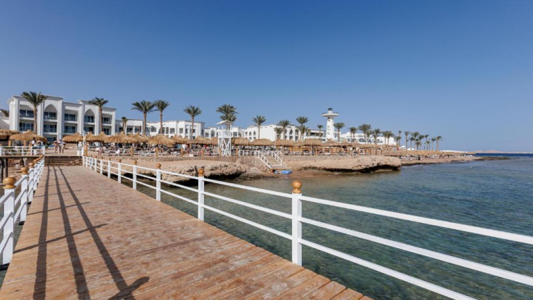 Sunrise Remal Beach Resort