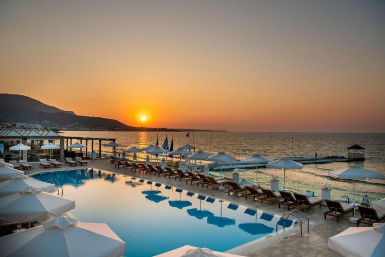 Alexander Beach Hotel & Village 5*