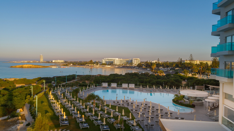 Nissiblu Beach Resort 5*