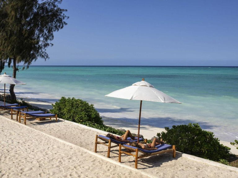 Nungwi Dreams by Mantis