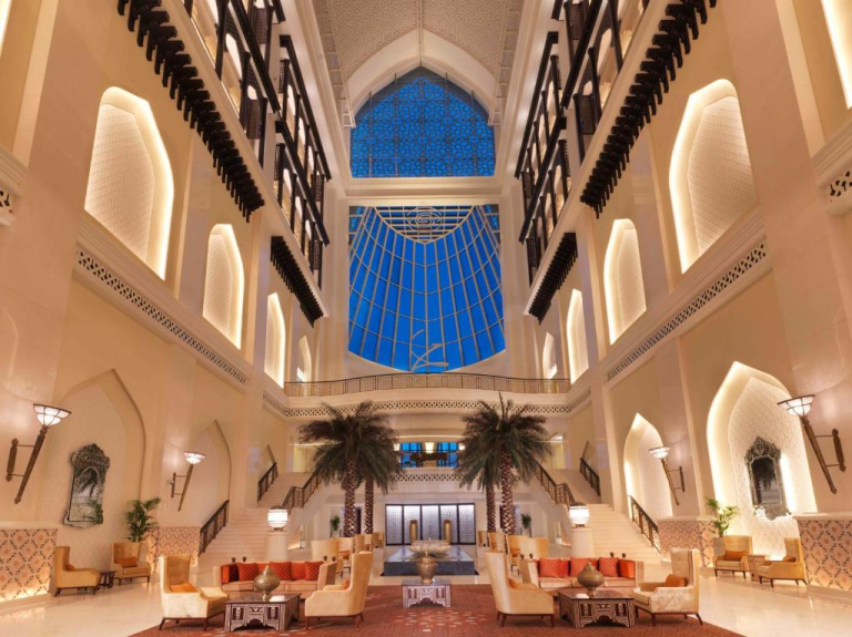 Bab Al Qasr Hotel & Residence