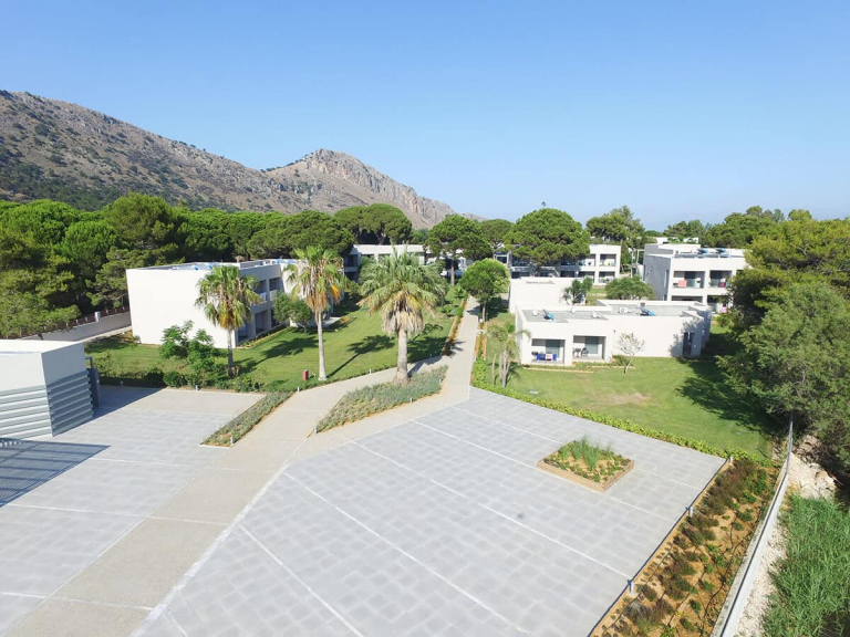 Kalogria Beach Hotel
