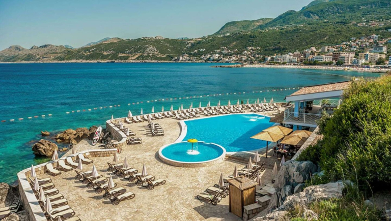 Radisson Wind Rose Resort