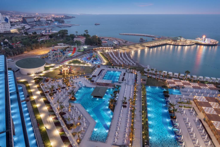Mylome Luxury Hotel & Resort