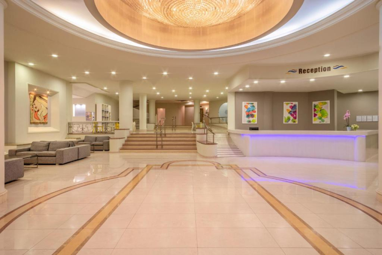 Sol by Melia Cosmopolitan Rhodes