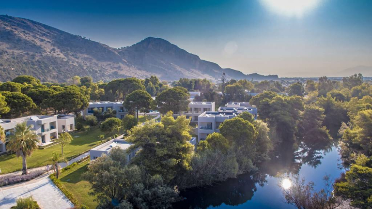 Kalogria Beach Hotel 4*