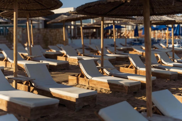 Eva Bay Hotel