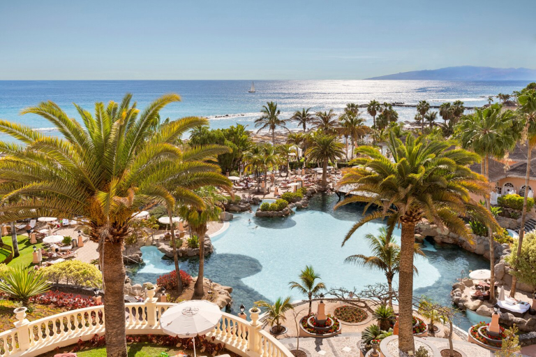 Bahia del Duque  5*