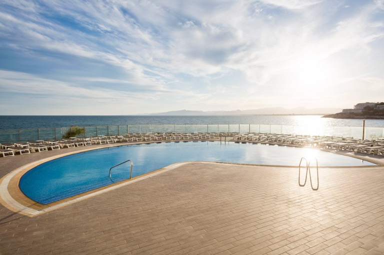 Best Negresco  4*