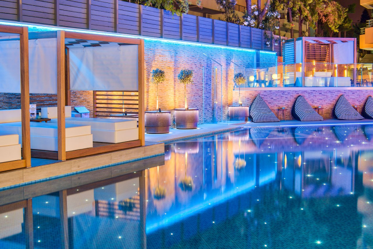 Bio Hotel Suites  4*