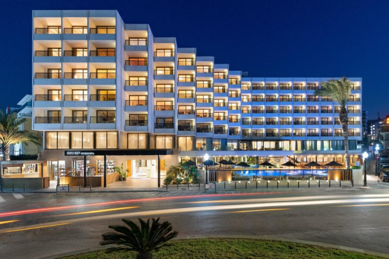 Blue Sky City Beach 4*
