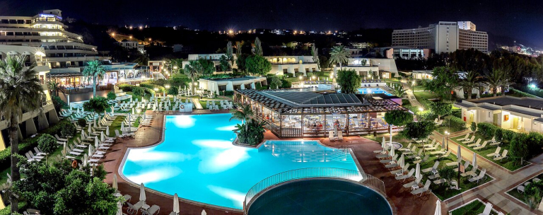 Sol by Melia Cosmopolitan Rhodes 4*
