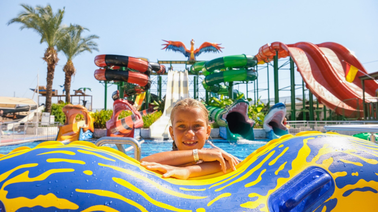 Crystal Admiral Resort Suites & Spa