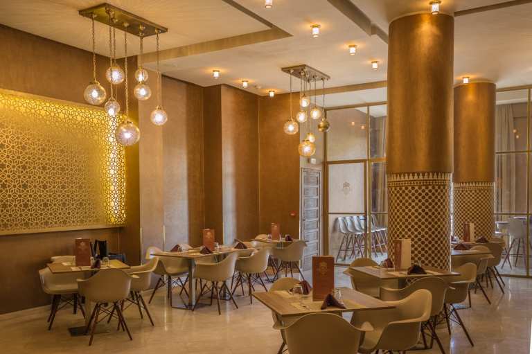 Dellarosa Hotel Suites & Spa