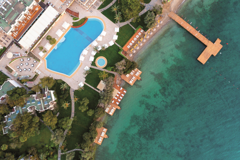 DoubleTree by Hilton Bodrum Isil Club Resort 5*