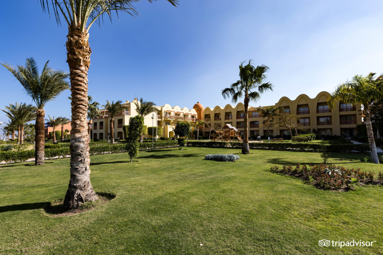 Titanic Beach Spa & Aqua Park 5*