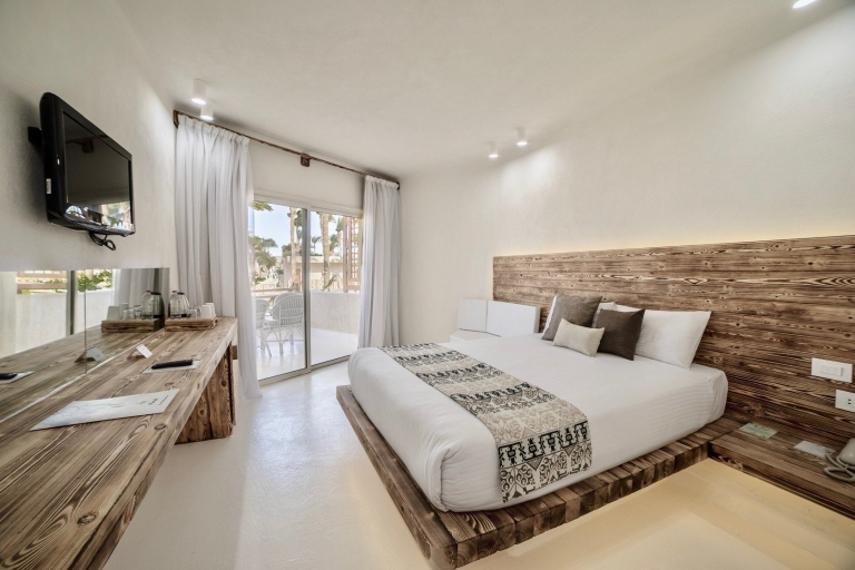 Meraki Resort 