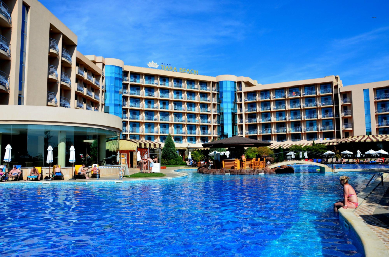 Tiara Beach