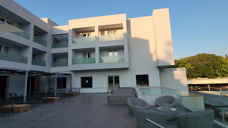 Out Of The Blue Resort & Spa
