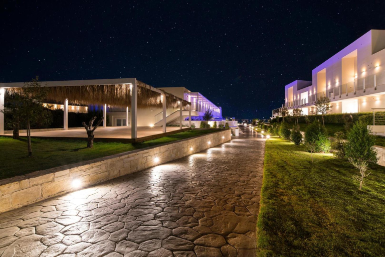INSULA ALBA Resort & Spa