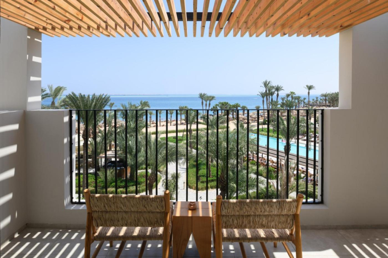 Serry Beach Resort