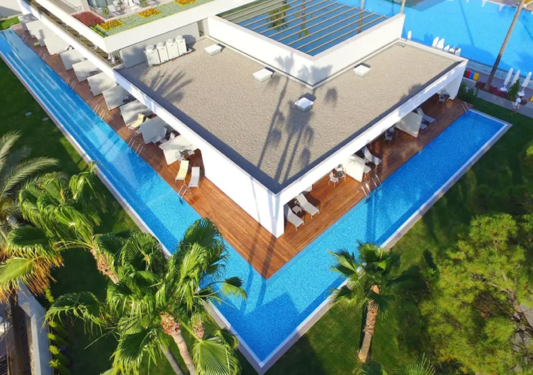 Acanthus & Cennet Barut Collection